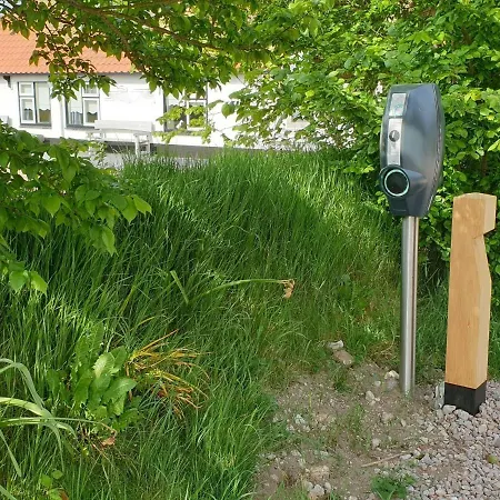 Vakantiehuis Attractive In Frisian